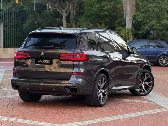 BMW-X5-3.0 I6 TURBO HÍBRIDO XDRIVE45E M SPORT AUTOMÁTICO BMW-X5-2020
