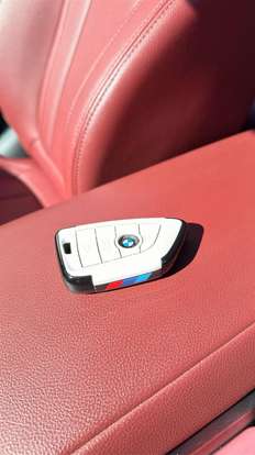 BMW-320i-2022