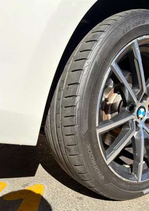 BMW-320i-2022