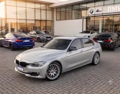BMW 320i 2.0 SPORT 16V TURBO GASOLINA 4P AUTOMÁTICO BMW 320i 2.0 SPORT 16V TURBO GASOLINA 4P AUTOMÁTICO