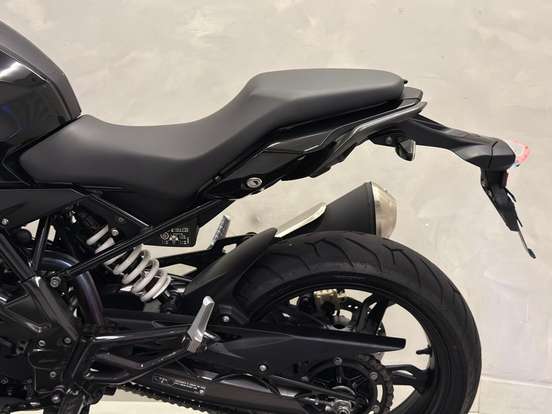 BMW-G 310 R-2025