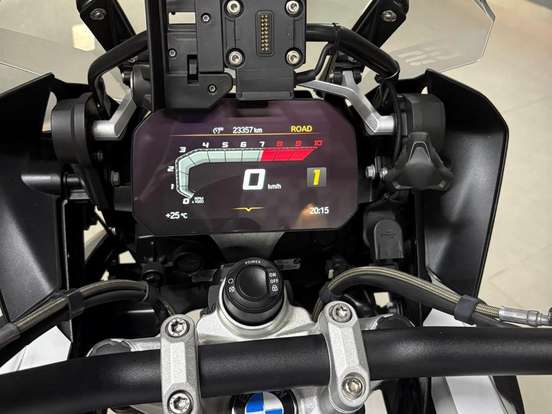 BMW-R 1250 GS ADVENTURE PREMIUM RALLYE BMW-R 1250 GS ADVENTURE PREMIUM RALLYE-2022