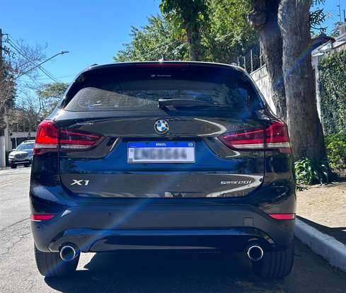 BMW-X1-2.0 16V TURBO ACTIVEFLEX SDRIVE20I X-LINE 4P AUTOMÁTICO BMW-X1-2020
