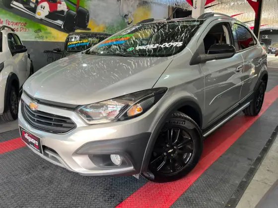 CHEVROLET ONIX 1.4 MPFI ACTIV 8V FLEX 4P MANUAL CHEVROLET ONIX 1.4 MPFI ACTIV 8V FLEX 4P MANUAL