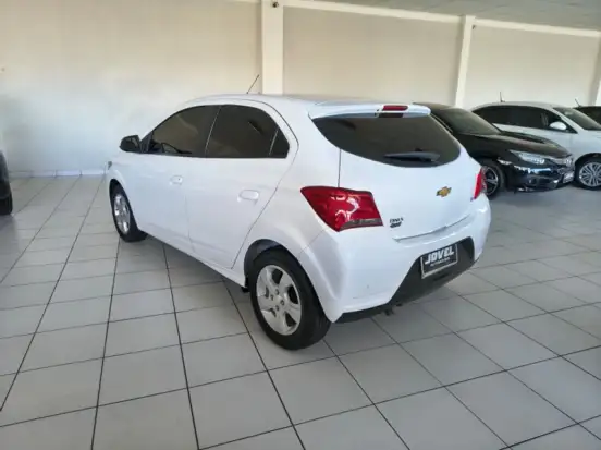 CHEVROLET-ONIX-1.4 MPFI LT 8V FLEX 4P MANUAL CHEVROLET-ONIX-2019