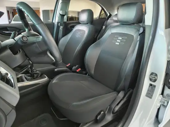 CHEVROLET-ONIX-2019
