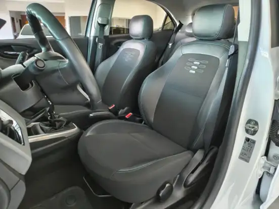 CHEVROLET-ONIX-1.4 MPFI LT 8V FLEX 4P MANUAL CHEVROLET-ONIX-2019