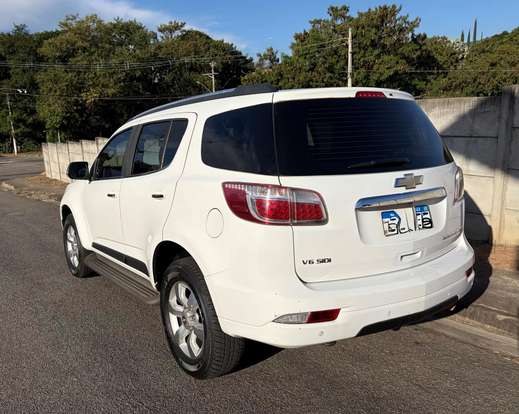 CHEVROLET-TRAILBLAZER-2014