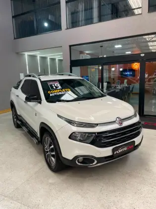 FIAT TORO 2.0 16V TURBO DIESEL VOLCANO 4WD AT9 FIAT TORO 2.0 16V TURBO DIESEL VOLCANO 4WD AT9
