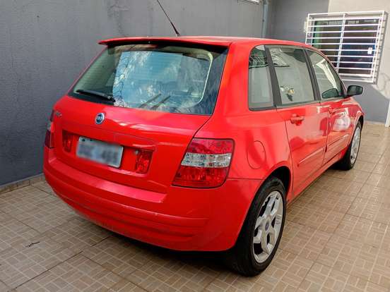 FIAT-STILO-1.8 MPI SCHUMACHER SEASON 16V GASOLINA 4P MANUAL FIAT-STILO-2005