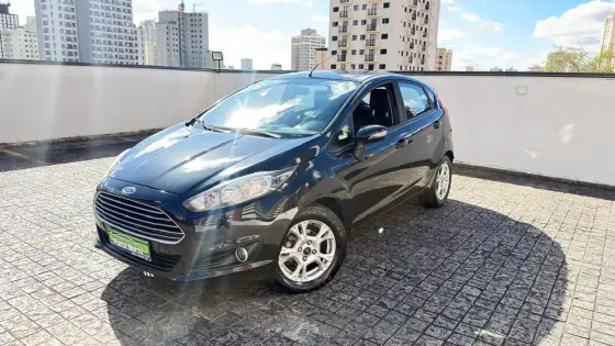 FORD FIESTA 1.6 SE HATCH 16V FLEX 4P POWERSHIFT FORD FIESTA 1.6 SE HATCH 16V FLEX 4P POWERSHIFT