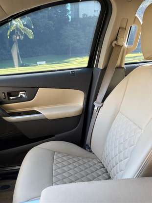 FORD-EDGE-2011