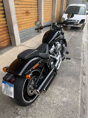 HARLEY-DAVIDSON-SOFTAIL BREAKOUT 114-2022