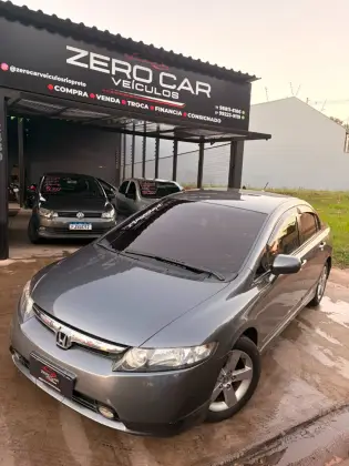 HONDA CIVIC 1.8 LXS 16V GASOLINA 4P AUTOMÁTICO HONDA CIVIC 1.8 LXS 16V GASOLINA 4P AUTOMÁTICO