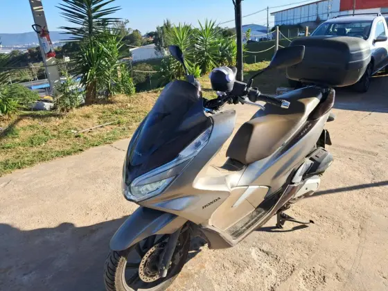 HONDA PCX DLX HONDA PCX DLX