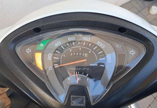 HONDA-BIZ 110i-2017