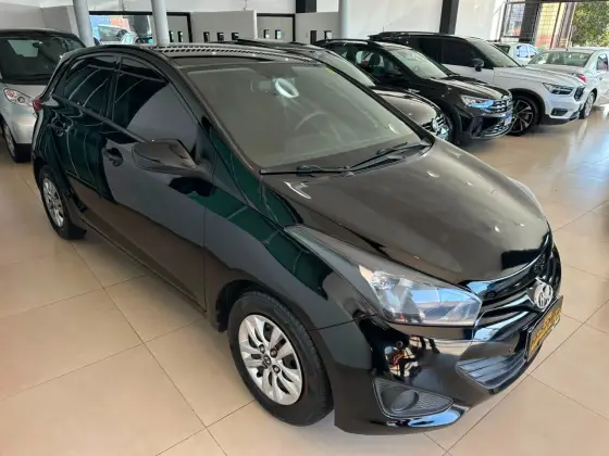HYUNDAI HB20 1.0 COMFORT 12V FLEX 4P MANUAL HYUNDAI HB20 1.0 COMFORT 12V FLEX 4P MANUAL