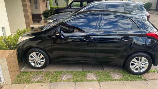 HYUNDAI-HB20-2013