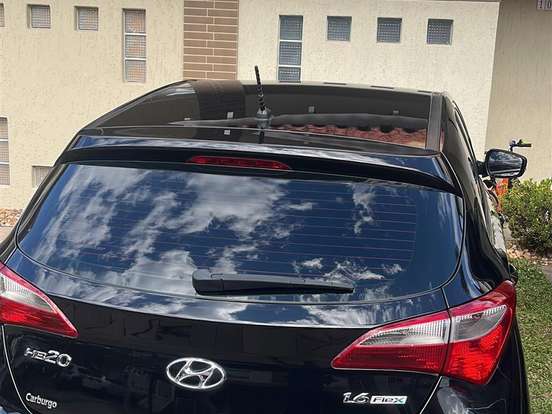 HYUNDAI-HB20-1.6 PREMIUM 16V FLEX 4P AUTOMÁTICO HYUNDAI-HB20-2013