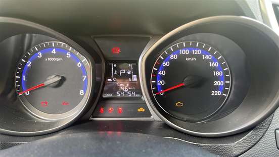 HYUNDAI-HB20-2013