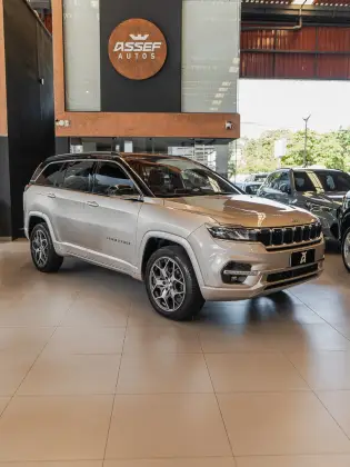 JEEP COMMANDER 2.0 TD380 TURBO DIESEL OVERLAND AT9 JEEP COMMANDER 2.0 TD380 TURBO DIESEL OVERLAND AT9