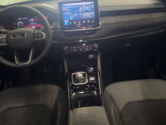JEEP-COMMANDER-2.0 HURRICANE 4 TURBO GASOLINA BLACKHAWK AT9 JEEP-COMMANDER-2025