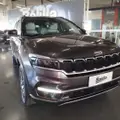 JEEP COMMANDER 2.0 TD380 TURBO DIESEL OVERLAND AT9 JEEP COMMANDER 2.0 TD380 TURBO DIESEL OVERLAND AT9