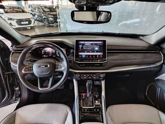 JEEP-COMMANDER-2022