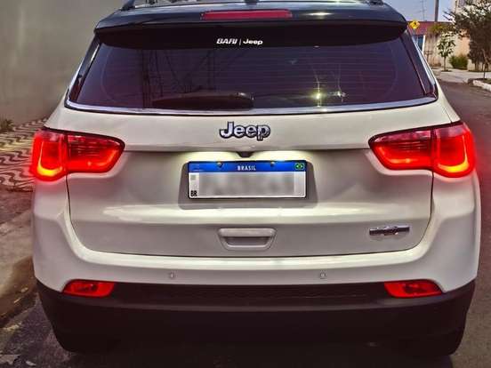JEEP-COMPASS-2.0 16V FLEX LONGITUDE AUTOMÁTICO JEEP-COMPASS-2018