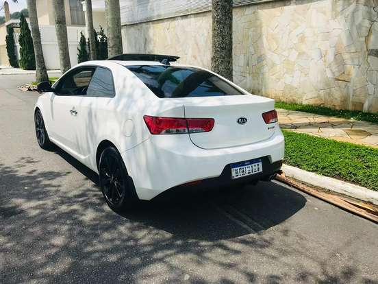 KIA-CERATO-2.0 KOUP 16V GASOLINA 2P AUTOMÁTICO KIA-CERATO-2011