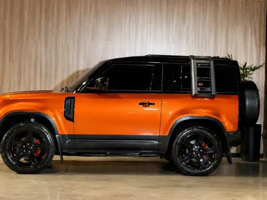 LAND ROVER-DEFENDER-2.0 P300 GASOLINA 90 SE AWD AUTOMÁTICO LAND ROVER-DEFENDER-2021