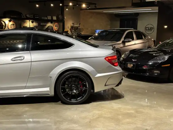 MERCEDES-BENZ-C 63 AMG-6.3 COUPÉ V8 GASOLINA 2P AUTOMATICO MERCEDES-BENZ-C 63 AMG-2013