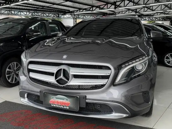 MERCEDES-BENZ-GLA 200-1.6 CGI ADVANCE 16V TURBO FLEX 4P AUTOMÁTICO MERCEDES-BENZ-GLA 200-2016