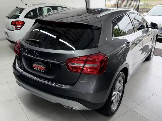 MERCEDES-BENZ-GLA 200-1.6 CGI ADVANCE 16V TURBO FLEX 4P AUTOMÁTICO MERCEDES-BENZ-GLA 200-2016