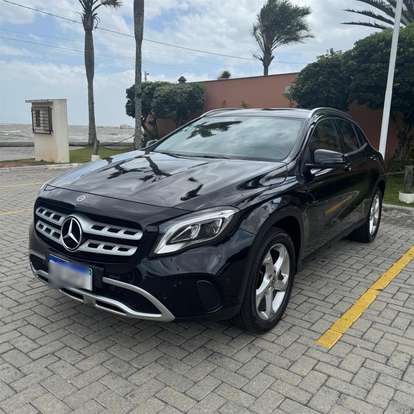 MERCEDES-BENZ-GLA 200-2018
