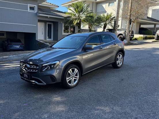 MERCEDES-BENZ-GLA 200-1.6 CGI FLEX STYLE 7G-DCT MERCEDES-BENZ-GLA 200-2017
