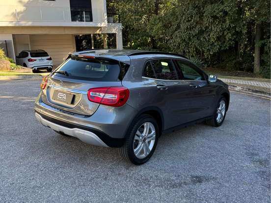 MERCEDES-BENZ-GLA 200-1.6 CGI FLEX STYLE 7G-DCT MERCEDES-BENZ-GLA 200-2017