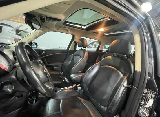 MINI-COOPER-2010