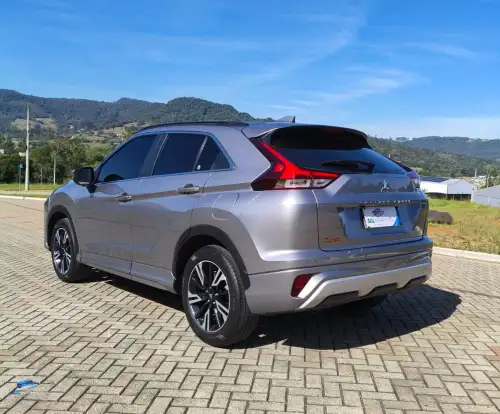 MITSUBISHI-ECLIPSE CROSS-2023