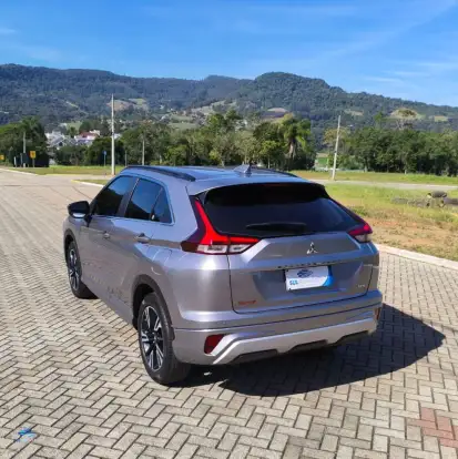 MITSUBISHI-ECLIPSE CROSS-2023