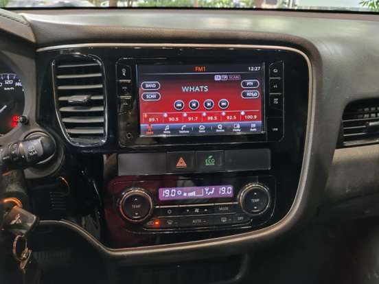 MITSUBISHI-OUTLANDER-2018
