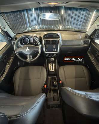 MITSUBISHI-PAJERO TR4-2.0 4X4 16V 140CV FLEX 4P AUTOMÁTICO MITSUBISHI-PAJERO TR4-2012
