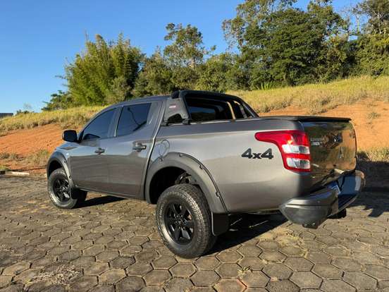 MITSUBISHI-L200 TRITON-2019