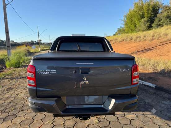 MITSUBISHI-L200 TRITON-2.4 16V TURBO DIESEL SPORT GLX CD 4P 4X4 MANUAL MITSUBISHI-L200 TRITON-2019
