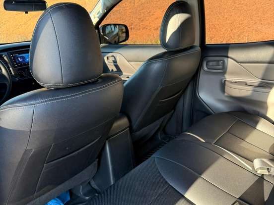 MITSUBISHI-L200 TRITON-2.4 16V TURBO DIESEL SPORT GLX CD 4P 4X4 MANUAL MITSUBISHI-L200 TRITON-2019