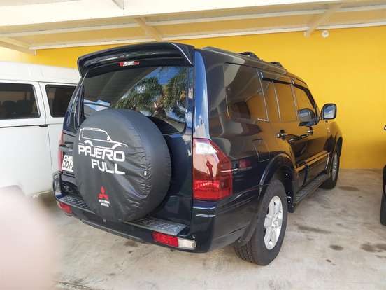 MITSUBISHI-PAJERO-2004
