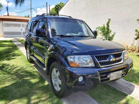 MITSUBISHI-PAJERO-2004