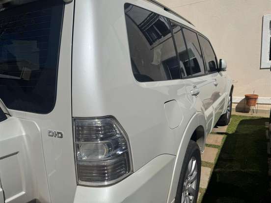 MITSUBISHI-PAJERO FULL-3.2 HPE 4X4 16V TURBO INTERCOOLER DIESEL 4P AUTOMÁTICO MITSUBISHI-PAJERO FULL-2011
