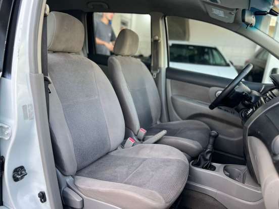 NISSAN-LIVINA-1.6 16V FLEX 4P MANUAL NISSAN-LIVINA-2009