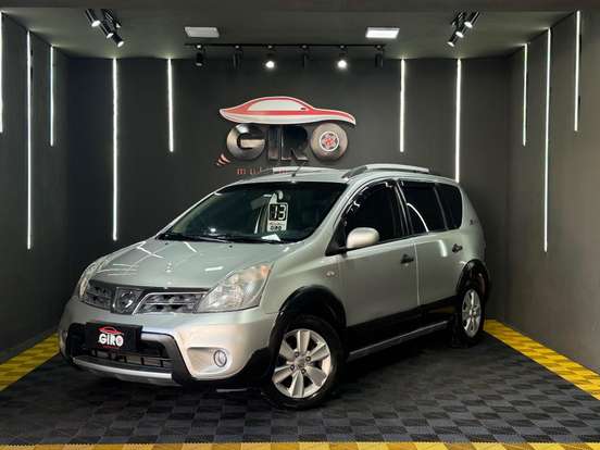 NISSAN-LIVINA-2012